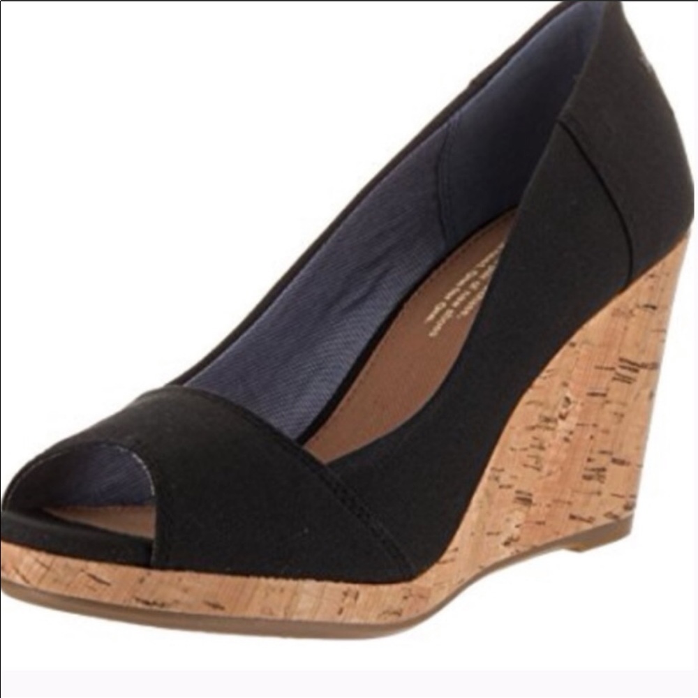 TOMS black canvas wedges